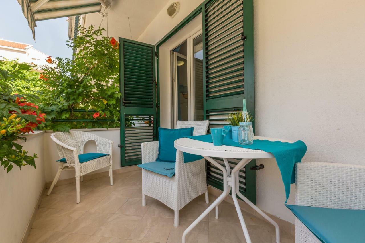 Apartmani Marko Tucepi Exterior photo